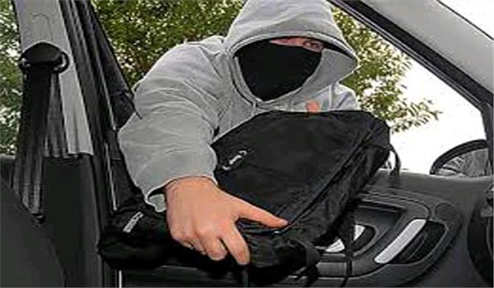 पूर्वी दिल्ली : चोरों ने 60 से ज्यादा लैपटॉप पर किया हाथ साफ