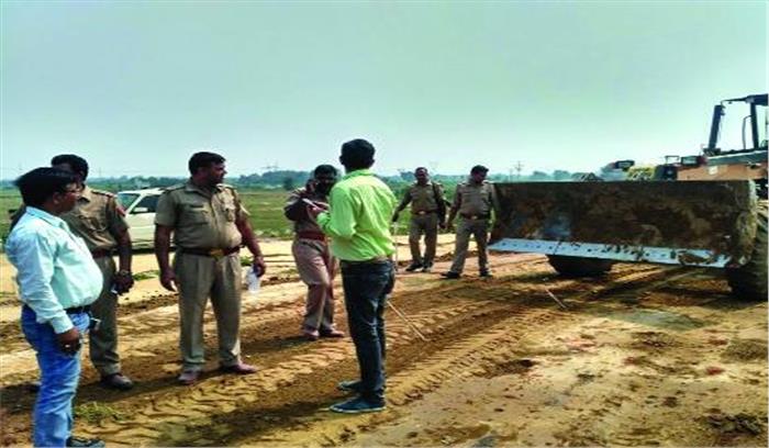 प्रशासन ने पुलिस बल लगाकर शुरू कराया पैरीफेरल एक्सप्रेस-वे का निर्माण कार्य
