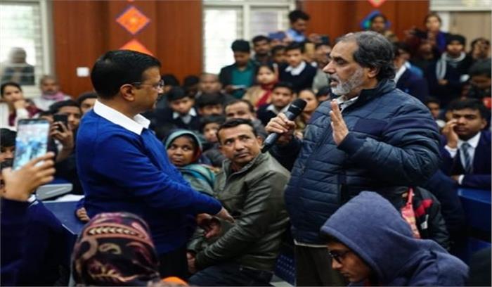 शिक्षा होनी चाहिए राजनीति का हिस्सा : केजरीवाल