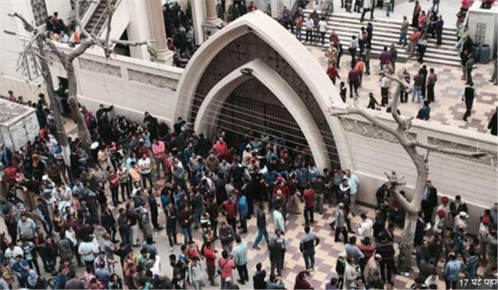 मिस्र के गिरजाघरों में विस्फोट, तीन माह के आपातकाल की घोषणा