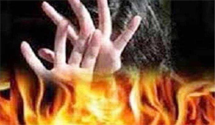 बुजुर्ग महिला की झुलसकर मौत