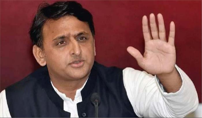 अखिलेश के काफिले में शामिल होने जा रहे वाहनों पर आचार संहिता उल्लंघन की कार्रवाई