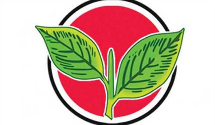 शशिकला को झटका, दो पत्ती चुनाव चिन्ह अन्नाद्रमुक पलानीस्वामी गुट को मिला