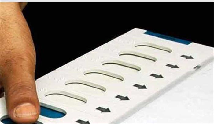 गुजरात विधानसभा चुनाव: 6 मतदान केंद्रों पर कल दोबारा चुनाव गुजरात विधानसभा चुनाव: 6 मतदान केंद्रों पर कल दोबारा चुनाव