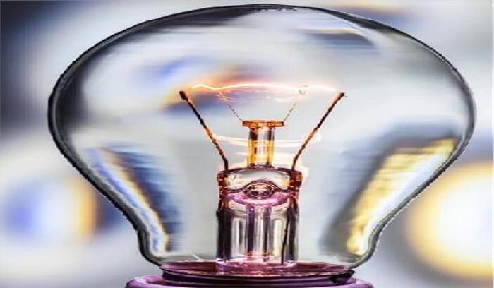 गांव में एक माह से बिजली नहीं