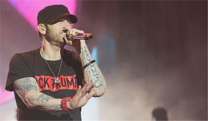 एमिनेम का नया एल्बम रिवाइवल हुआ रिलीज