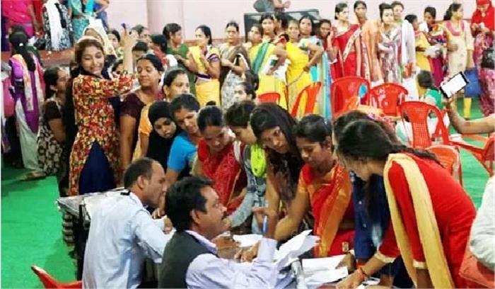 रोजगार मेले के पहले दिन 720 युवाओं को मिला रोजगार रोजगार मेले के पहले दिन 720 युवाओं को मिला रोजगार