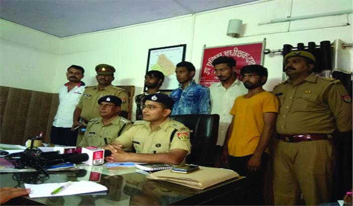 सुंदर भाटी गैंग के चार बदमाशों को पुलिस ने मुठभेड़ में दबोचा सुंदर भाटी गैंग के चार बदमाशों को पुलिस ने मुठभेड़ में दबोचा