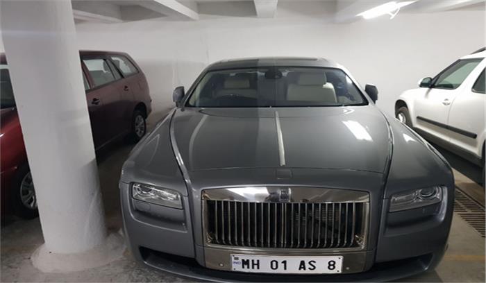 प्रवर्तन निदेशालय ने की पीएनबी घोटाले के आरोपी नीरव मोदी की नौ लग्जरी कारें जब्त