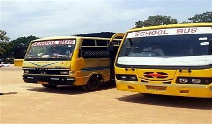 बगैर फिटनेस दौड़ रहीं स्कूली बसों पर कसेगा शिकंजा
