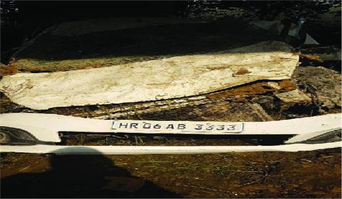 कार पलटने से इंजीनियर की मौके पर मौत, दो गंभीर