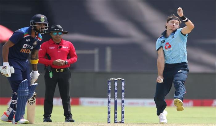 INDvsENG: टॉस हारकर पहले बल्लेबाजी करने उतरी टीम इंडिया की खराब शुरुआत