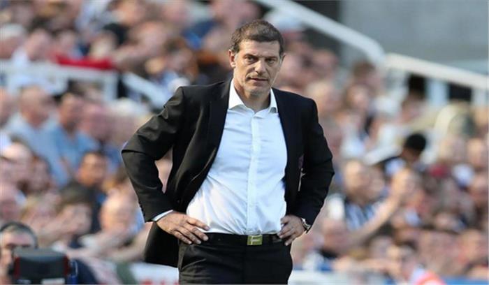 क्लब वेस्ट हाम ने किया कोच बिलिक को निष्कासित