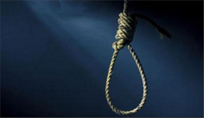भूतपूर्वक सैनिक ने लगाई फांसी