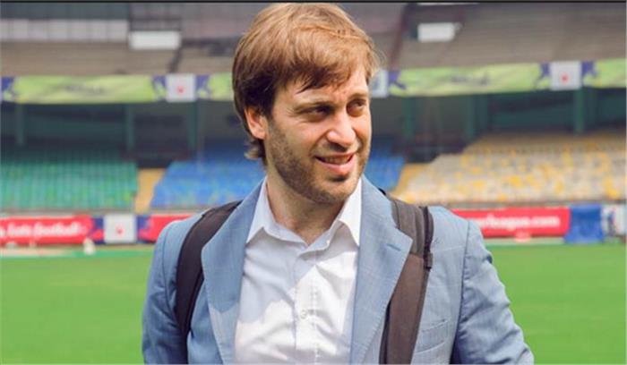 फुटबॉल खिलाड़ियों के साथ ड्रेसिंग रूम में चूहों को देखना अव्यवस्था को दर्शाता है: सेप्पी