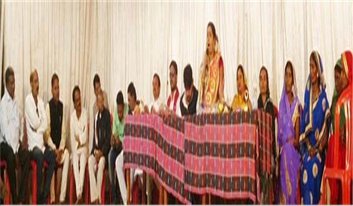 मंडई मेला छग का उत्सवी व भाईचारा का संदेश देने वाला पारम्परिक त्यौहार : कविता