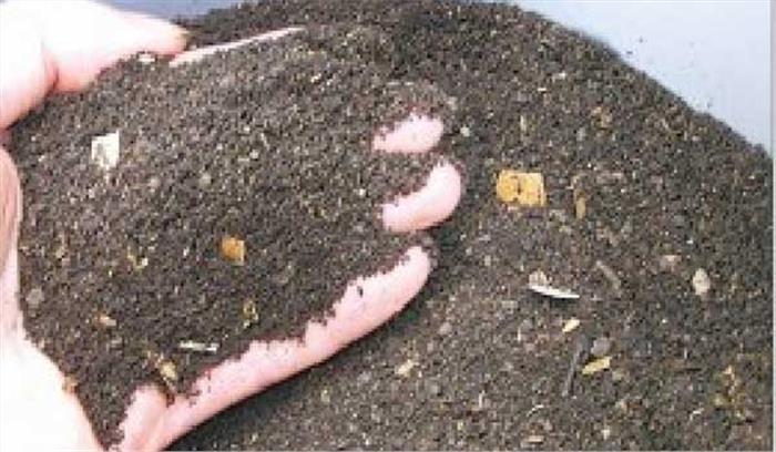 नकली खाद बेचने वाले गिरोह का भंडाफोड़, 2 किसानों को मिला इनाम