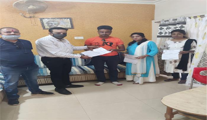 एक ही परिवार के 3 लोगों ने की देहदान की वसीयत एक ही परिवार के 3 लोगों ने की देहदान की वसीयत