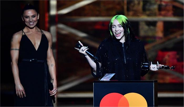 2020 ब्रिट अवॉर्ड में रो पड़ी बिली ईलिश