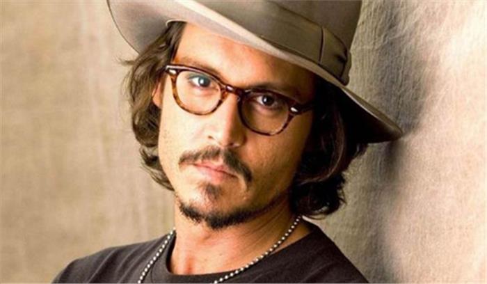 फैंटास्टिक बीस्ट्स के सीक्वल में जॉनी डेप के होने से जे.के. रोलिंग बेहद खुश