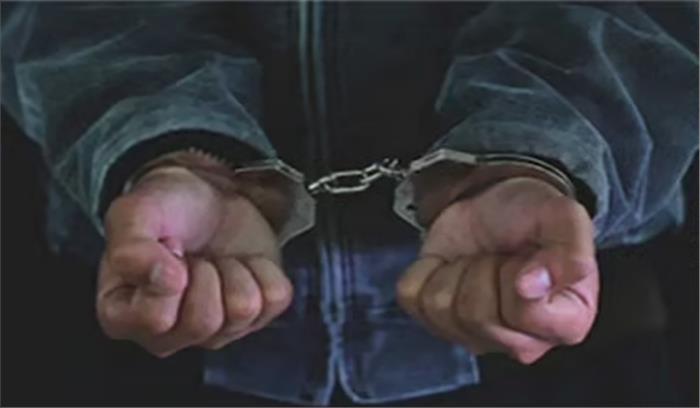 फार्म हाउस में चोरी, आरोपी गिरफ्तार