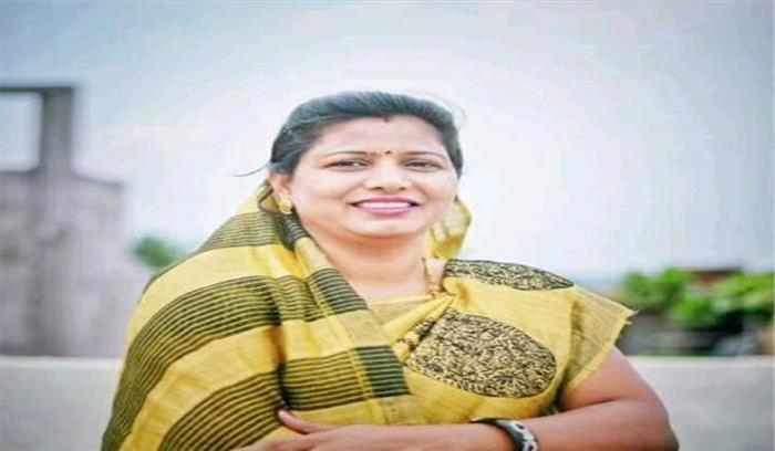 किसानों से वादाखिलाफी भाजपा की पुरानी आदत : डॉ. रश्मि 