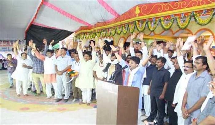 किसान विरोधी है भाजपा की सरकार : सिंधिया