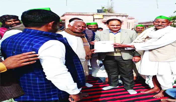 सौ किसानों की भूमि बता दी कम पंजीयन कराने वाले परेशान