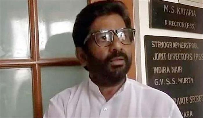 फेडरेशन ऑफ एयरलाइंस ने  रविंद्र गायकवाड पर लगाया प्रतिबंध