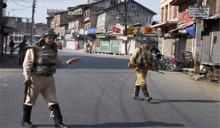 श्रीनगर में महिला आत्मघाती हमलावर को लिया गया हिरासत में