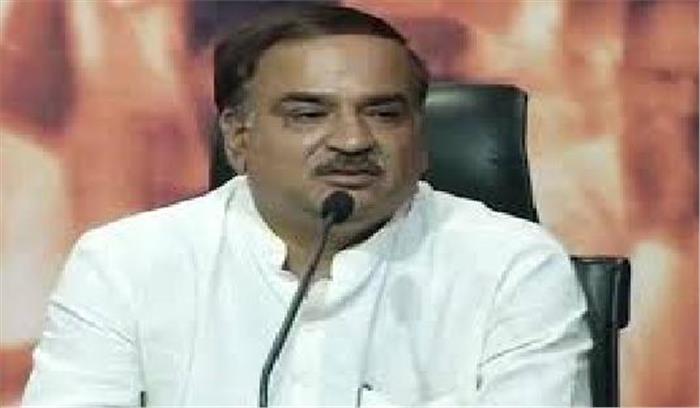 नेपाल सीमा पर उर्वरक की दुकानें खोलने की अनुमति देने पर विचार