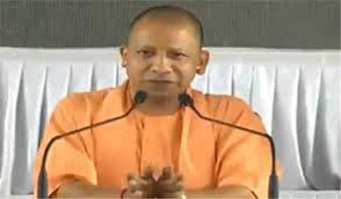 त्योहारी मौसम में कोरोना और सुरक्षा अहम चुनौती : योगी त्योहारी मौसम में कोरोना और सुरक्षा अहम चुनौती : योगी