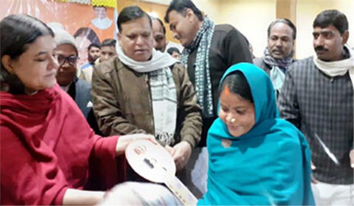 खेतो में गन्ना रहते नही बंद होगी सुल्तानपुर चीनी मिल : मेनका