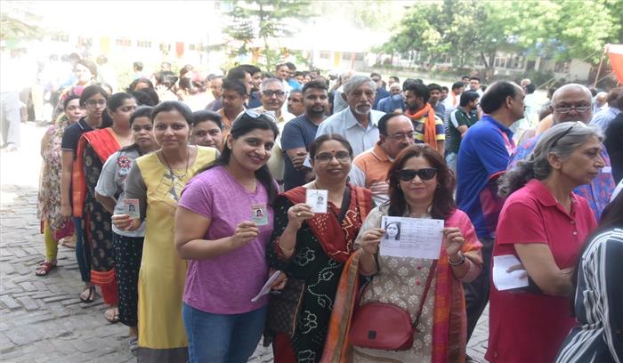 उत्तर प्रदेश में 1 बजे तक 36 प्रतिशत मतदान 