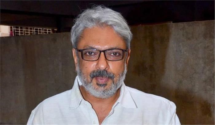 फीमेल गैंगस्टर गंगूबाई कोठेवाली पर फिल्म बनायेंगे भंसाली !