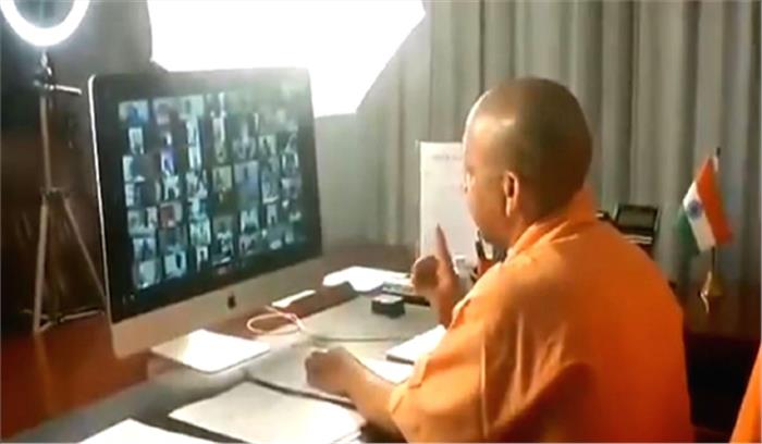 दमकल गाड़ियों से होगा गांवों व शहरों का सैनिटाइजेशन : योगी