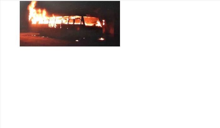 बस में लगी अाग 1 महिला की मौत,30 यात्री बाल बाल बचे