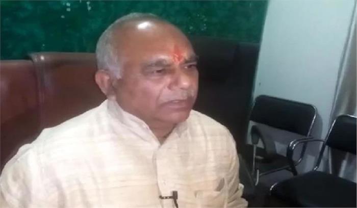 फिरोजाबाद  से सपा विधायक हरिओम यादव पार्टी से निष्कासित