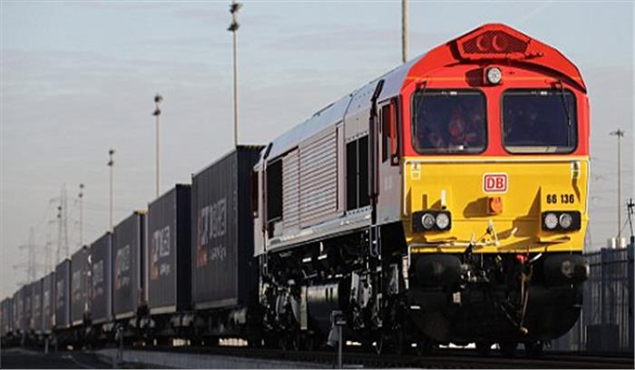 ब्रिटेन-चीन के बीच पहली रेल माल ढुलाई सेवा सोमवार से