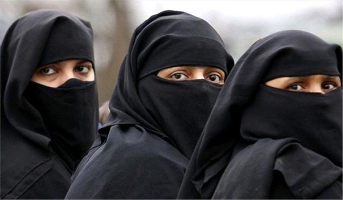 पहले पड़ाव पर तीन तलाक पास