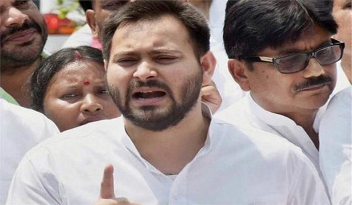 बिहार की जनता आज भी लालू को हीरो मानती है: तेजस्वी