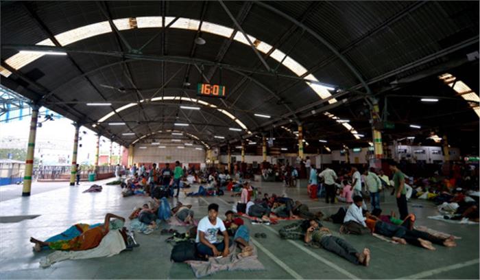 कोहरे के कारण 14 ट्रेनें रद्द