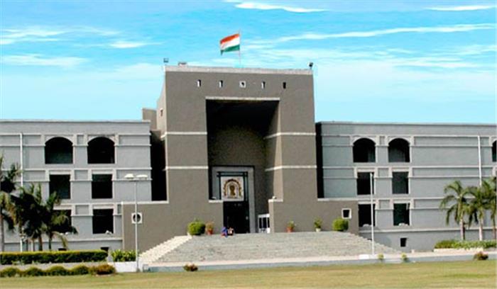 जबरन शारीरिक संबंध बनाने वाला पति दोषी नहीं : गुजरात उच्च न्यायालय