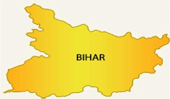 विदेशी शराब के साथ पांच गिरफ्तार