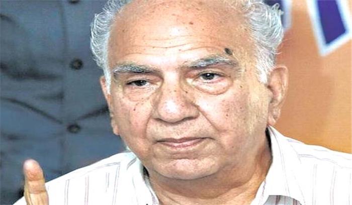 पूर्व मुख्यमंत्री शांता कुमार ने की राज्यपाल से मुलाकात