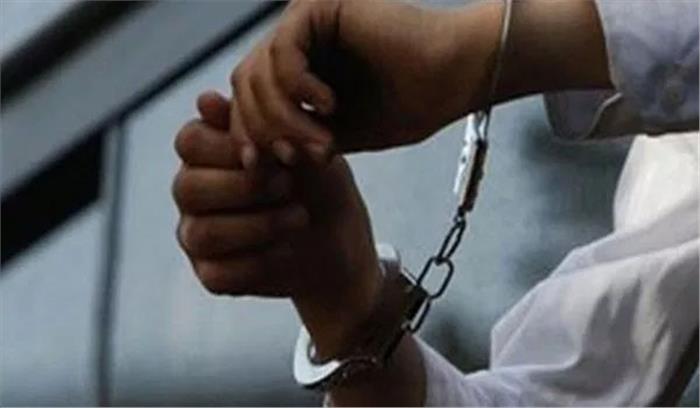 पूर्व नियोक्ता के घर चोरी में रसोइया गिरफ्तार