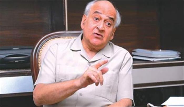 पूर्व लेबर सेक्रेटरी बोले, प्रवासी मजदूरों का धैर्य टूट चुका, सरकार दे सीधी आर्थिक मदद