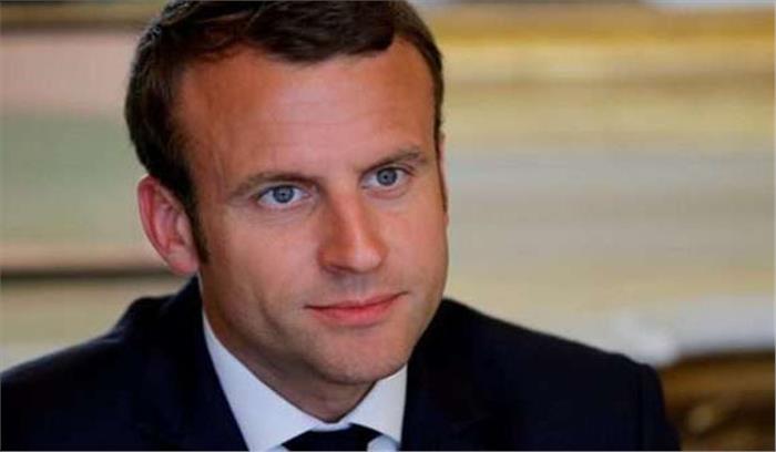 इमैनुएल ने सौर ऊर्जा के लिए 70 करोड़ यूरो के निवेश की घोषणा की इमैनुएल ने सौर ऊर्जा के लिए 70 करोड़ यूरो के निवेश की घोषणा की