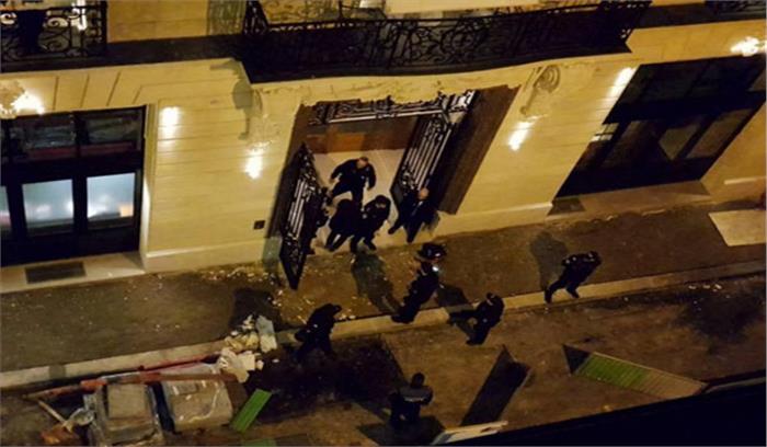 फ्रांस के रिट्ज़ पेरिस होटल से करोड़ों के आभूषणों की लूट