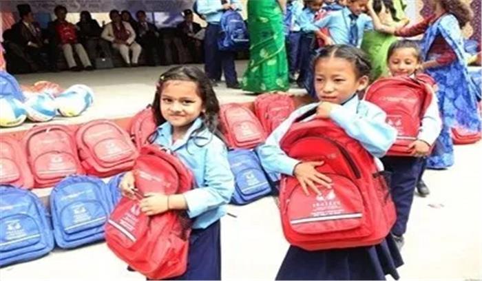 कई नेपाली स्कूलों में मैंडरीन की पढ़ाई हुई अनिवार्य : रिपोर्ट कई नेपाली स्कूलों में मैंडरीन की पढ़ाई हुई अनिवार्य : रिपोर्ट